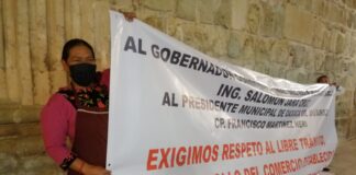 Comerciantes establecidos piden “cero” ambulantes en el zócalo