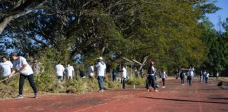 Más de 500 personas aportan su trabajo solidario para mejorar la Unidad Deportiva del Tequio