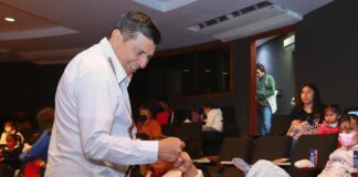 Es la lectura una puerta al conocimiento: Salomón Jara