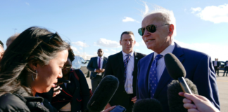 Planea Biden visitar la frontera con México