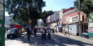 Instalan tianguis por Día de Reyes en la Central