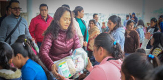 Entrega DIF Oaxaca dotaciones alimentarias a las familias de la Sierra Flores Magón