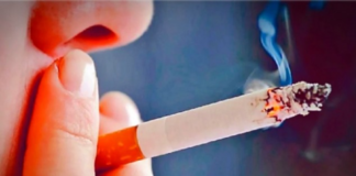 Va Walmart contra nuevas reglas para consumo de cigarro