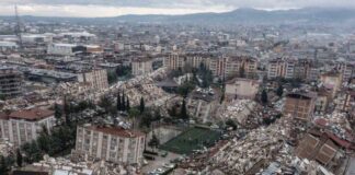 Más de 2.200 muertos en Turquía y Siria tras un terremoto de magnitud 7,8