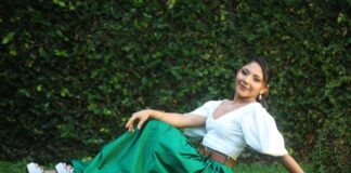 Aranza Chávez Álvarez, Reina del Carnaval de Putla de Guerrero.