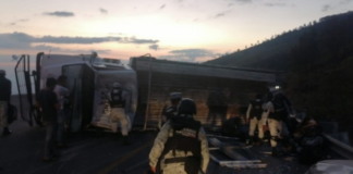 Vuelca transporte con elementos de Guardia Nacional en Chiapas