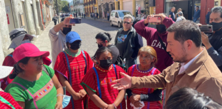 Atiende Secretaría de Gobierno a grupo de mujeres triquis de Copala