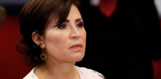 Rosario Robles denuncia acoso por parte del SAT