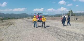 Realiza helicóptero del Gobierno del Estado sobrevuelo para el combate de incendios