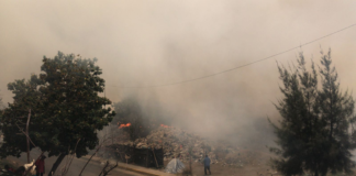 Se incendia basurero clandestino en la Central de abasto