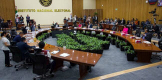 Ocho integrantes de la Junta General Ejecutiva del INE presentaron sus renuncias