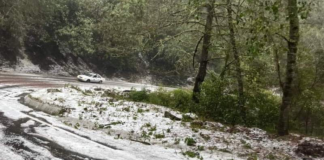Granizada viste de blanco a municipio de la Sierra Norte en Oaxaca