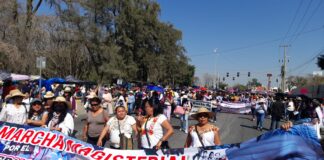 DETRÁS DE LA NOTICIA: ¡Justicia a mujeres! Gran pendiente del Gobierno