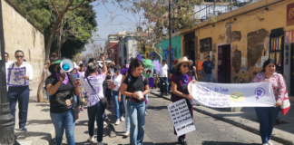 Marchan decenas de mujeres en Oaxaca para exigir justicia este #8M