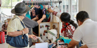 Muestran espléndidas artesanías de los pueblos de Oaxaca en terminal del ADO