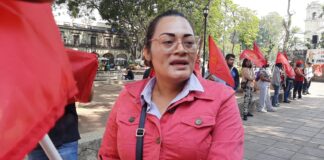 Protesta “Sol Rojo” para exigir aparición de activista