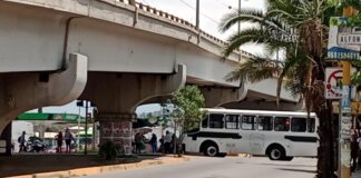 Bloqueos desquician la ciudad de Oaxaca