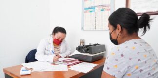 La esclerosis múltiple es tres veces más frecuente en mujeres que hombres