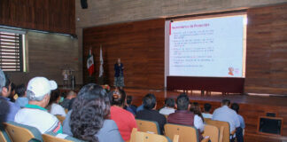 Imparten conferencia para la prevención de fraudes en contra de migrantes oaxaqueños