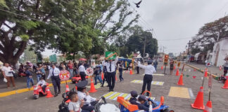 Participa niñez oaxaqueña en actividades por el Día Nacional de la Seguridad Vial en Tuxtepec