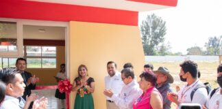 Con aula de medios se moderniza el Plantel 23 del Cobao de Miahuatlán