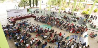 Contará San Francisco Logueche con escuelas equipadas, electrificación y pisos firmes