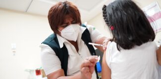 Inicia con éxito jornada de vacunación pediátrica contra Covid-19