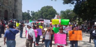 Artesanas piden espacios para vender en la Guelaguetza