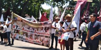 Familiares de víctimas marchan a 3 años de la masacre en San Mateo del Mar