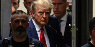 Inculpan a Trump en investigación sobre documentos clasificados