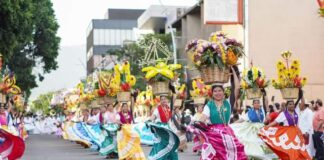 Miles disfrutan el Desfile de Delegaciones; vibra Oaxaca con la Guelaguetza 2023