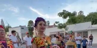 ¡Viva Oaxaca y sus ocho regiones!