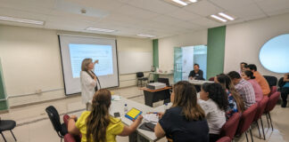 Capacitan a personal de Sefin en materia archivística