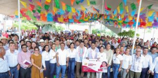 Villa de Tututepec recibe inversión en salud, educación e infraestructura