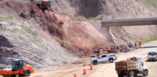 Informa SICT que la autopista Barranca Larga–Ventanilla aún no está en operación
