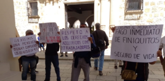 Pensionados del municipio de Oaxaca reclaman pagos