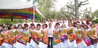 Con algarabía, música y folclore estrechan lazos en la Comida de la Hermandad