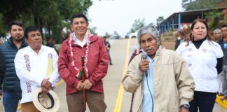 Cumple Salomón Jara con camino de pavimento al Santuario de la Cruz Verde en San Andrés Yaá