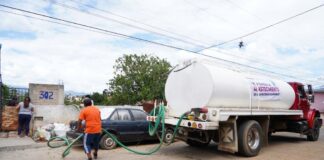 Inicia Soapa Plan Temporal de distribución de agua en zonas vulnerables