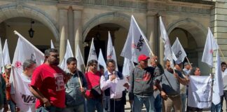 Santa María Jacatepec maga con protestas, piden diálogo