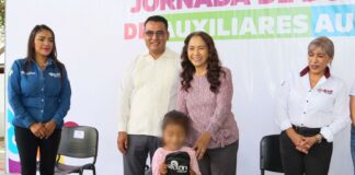 Suman esfuerzos DIF Oaxaca y Monte de Piedad para mejorar la salud de personas con discapacidad auditiva
