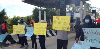 Pobladores de Ixtlahuaca toman caseta de Huitzo para exigir obras