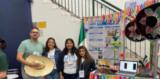 Jóvenes oaxaqueñas en feria de las ciencias en Brasil
