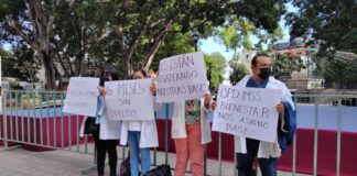 Médicos especialistas denuncian falta de pagos