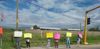 Protestan artesanos para exigir su reinstalación en Monte Albán