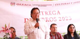 Entrega Seculta donativo de 300 libros para niñez de San Sebastián Coatlán