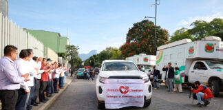 Sale de Oaxaca caravana de ayuda para atender a personas afectadas en Guerrero