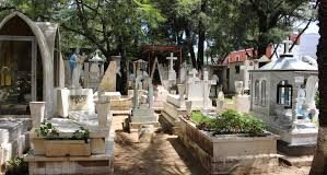 Panteones de la ciudad listos para recibir a visitantes