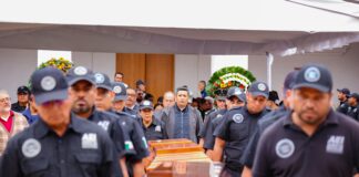 Rinde Fiscalía y AEI homenaje póstumo a elementos caídos en el cumplimiento de su deber
