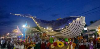 En un ambiente de algarabía inicia la Guelaguetza del Mar
